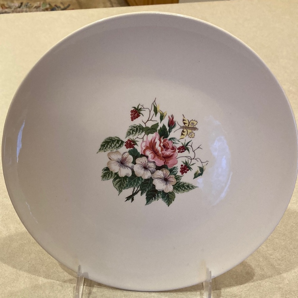 4 dinner plates Knowles (Edwin) regency pattern by Lifetime China Co.